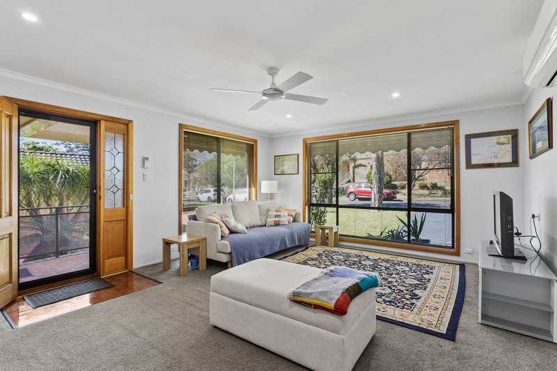 Photo - 4 Stockwell Place, Figtree NSW 2525 - Image 2