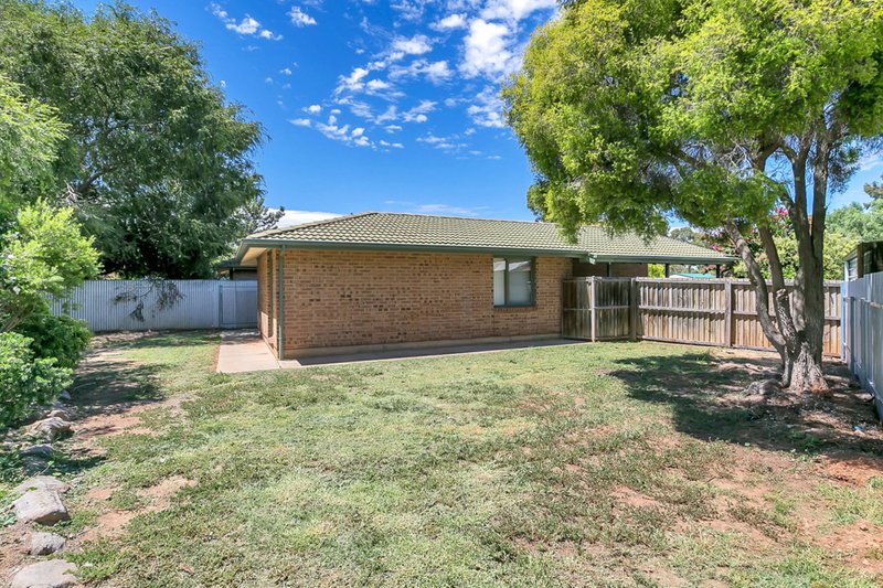 Photo - 4 Stone Court, Parafield Gardens SA 5107 - Image 11