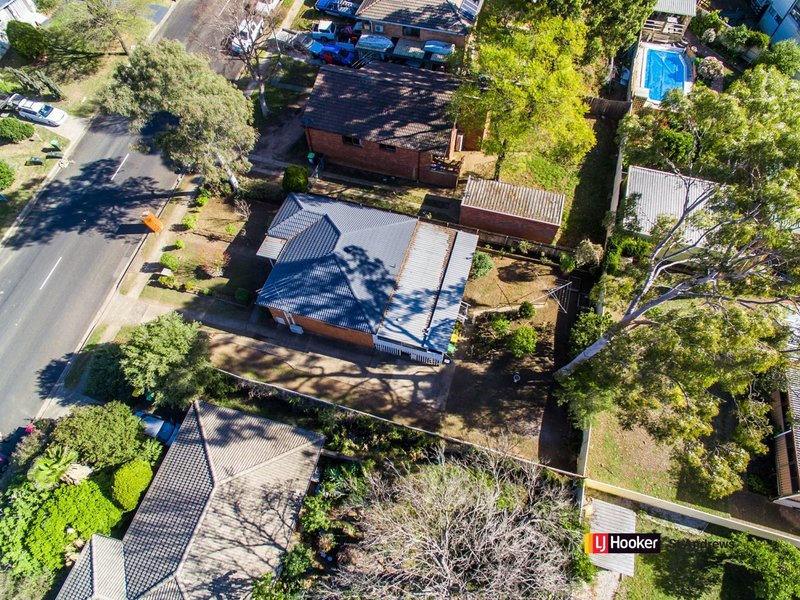 Photo - 4 Stornoway Avenue, St Andrews NSW 2566 - Image 13