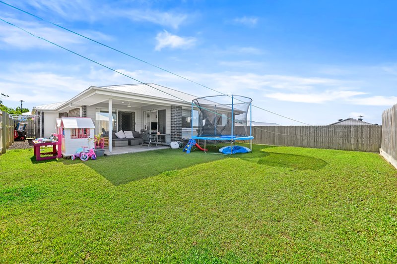 Photo - 4 Stradbroke Crescent, Springfield Lakes QLD 4300 - Image 12