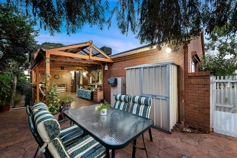 Photo - 4 Strand Close, Glen Waverley VIC 3150 - Image 14