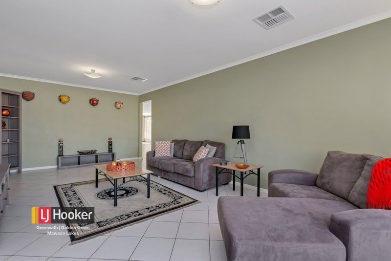 Photo - 4 Strathmore Avenue, Smithfield SA 5114 - Image 3