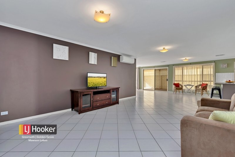 Photo - 4 Strathmore Avenue, Smithfield SA 5114 - Image 9