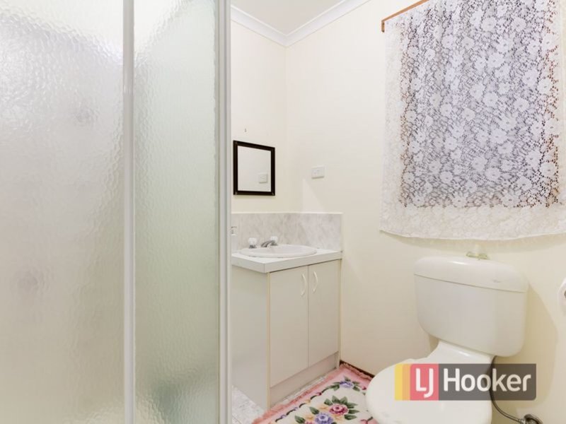 Photo - 4 Stratus Court, Hampton Park VIC 3976 - Image 9