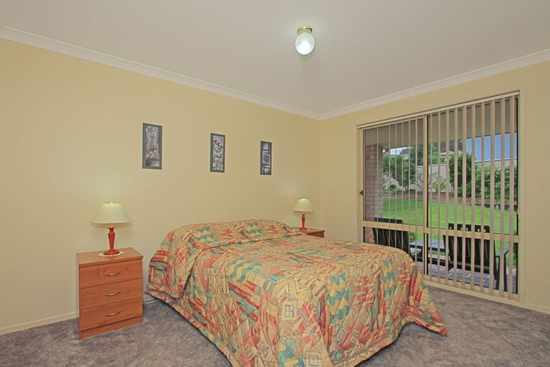 Photo - 4 Stuart Place, Sunshine Bay NSW 2536 - Image 11