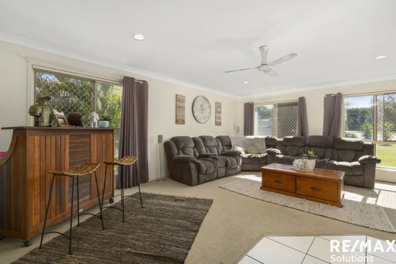 Photo - 4 Summerhill Drive, Morayfield QLD 4506 - Image 4