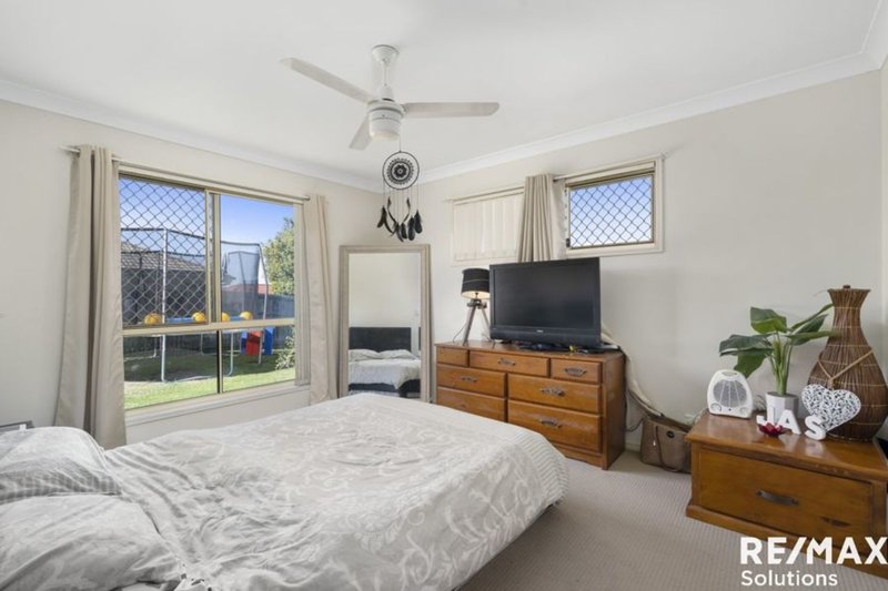 Photo - 4 Summerhill Drive, Morayfield QLD 4506 - Image 7