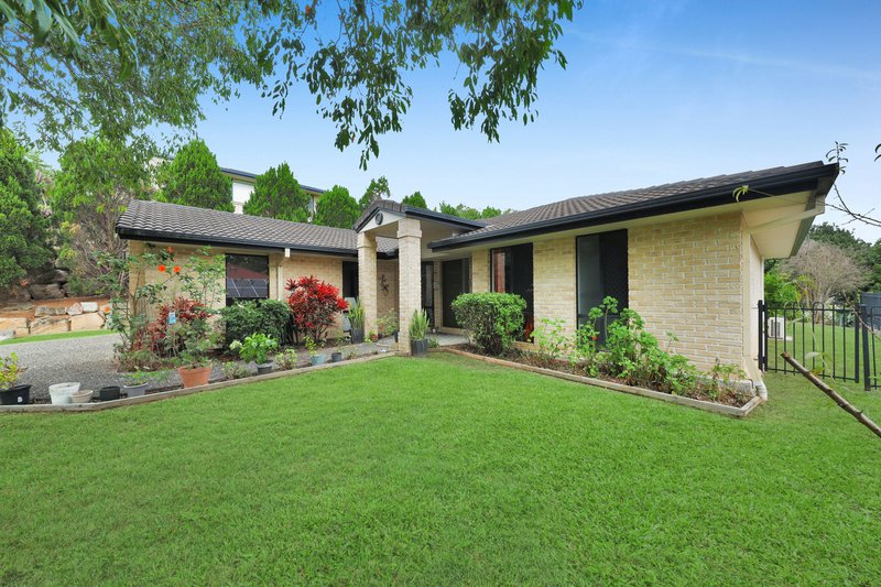 4 Sunbeam Court, Eatons Hill QLD 4037