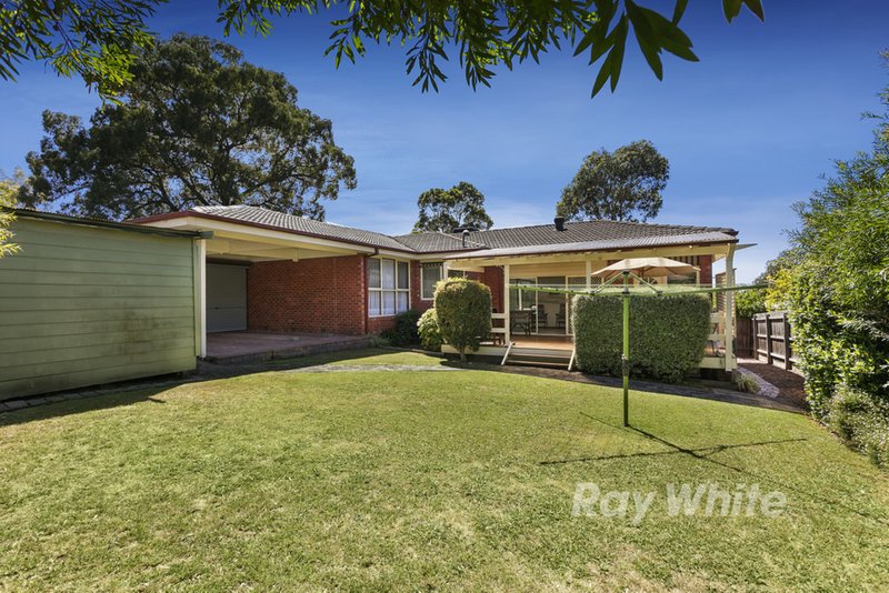 Photo - 4 Sundowner Court, Wheelers Hill VIC 3150 - Image 10