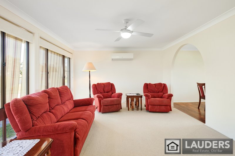 Photo - 4 Suni Drive, Old Bar NSW 2430 - Image 4