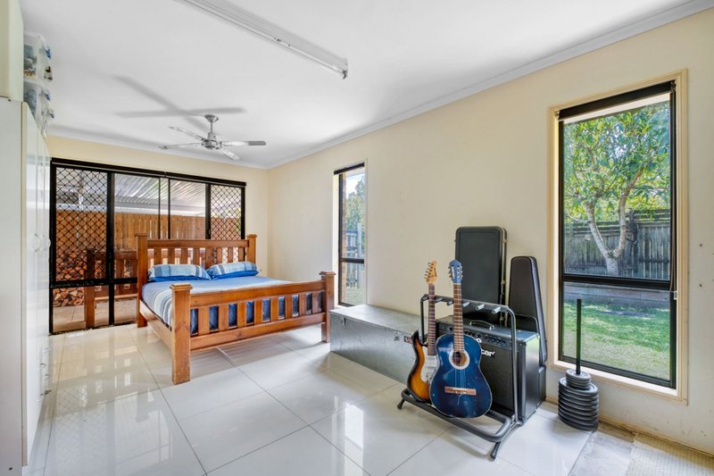 Photo - 4 Sunningdale Court, Nambour QLD 4560 - Image 5