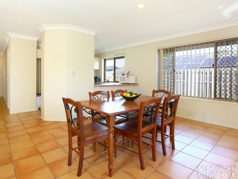 Photo - 4 Sunnybrae Cl , Merrimac QLD 4226 - Image 6