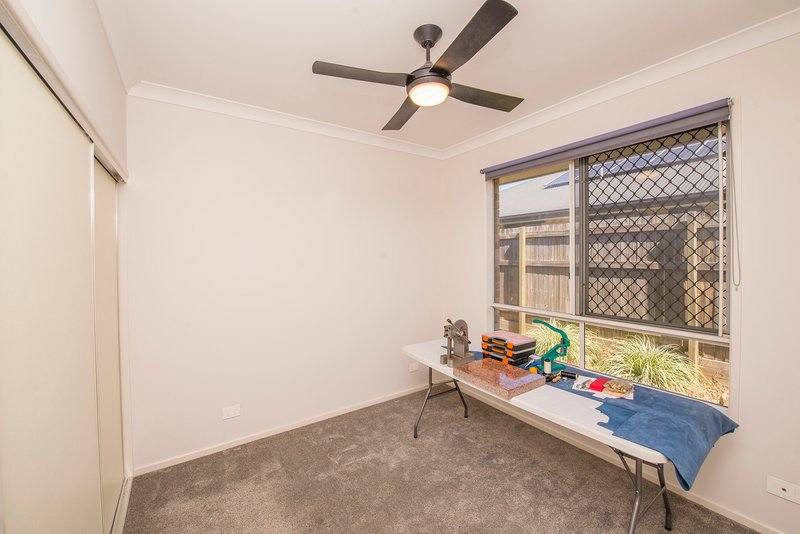 Photo - 4 Sunnywood Street, Fernvale QLD 4306 - Image 12