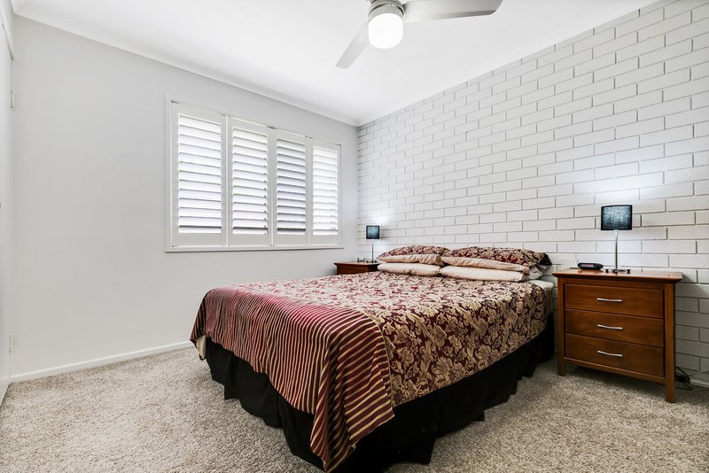 Photo - 4 Sunpointe Street, Maroochydore QLD 4558 - Image 11