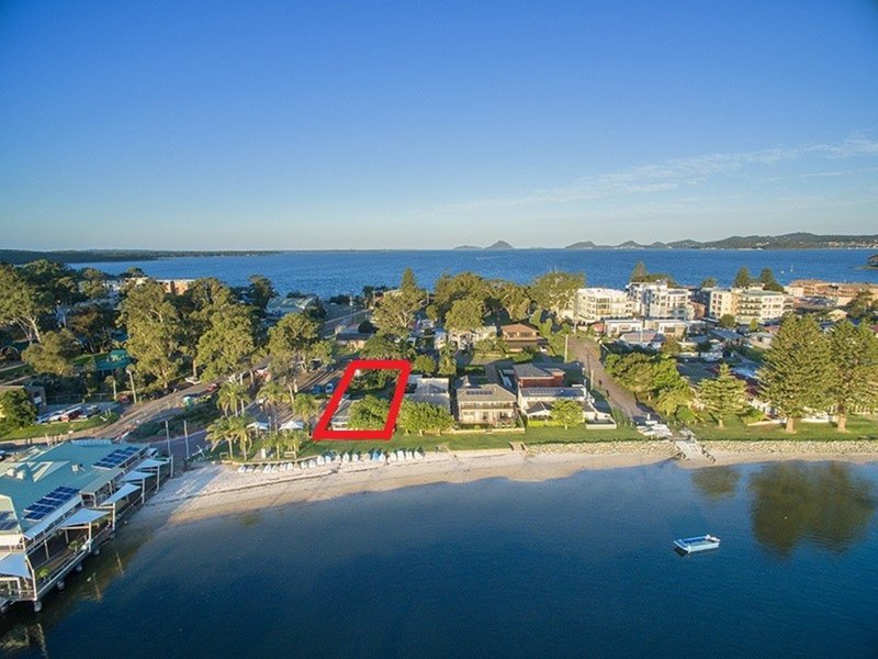 4 Sunset Boulevarde , Soldiers Point NSW 2317