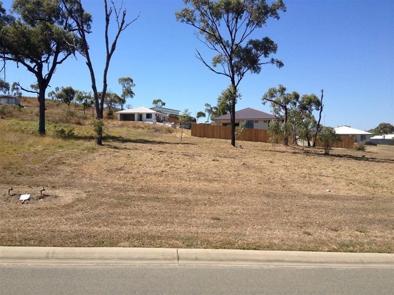 Photo - 4 Sunshine Court, Bowen QLD 4805 - Image 2