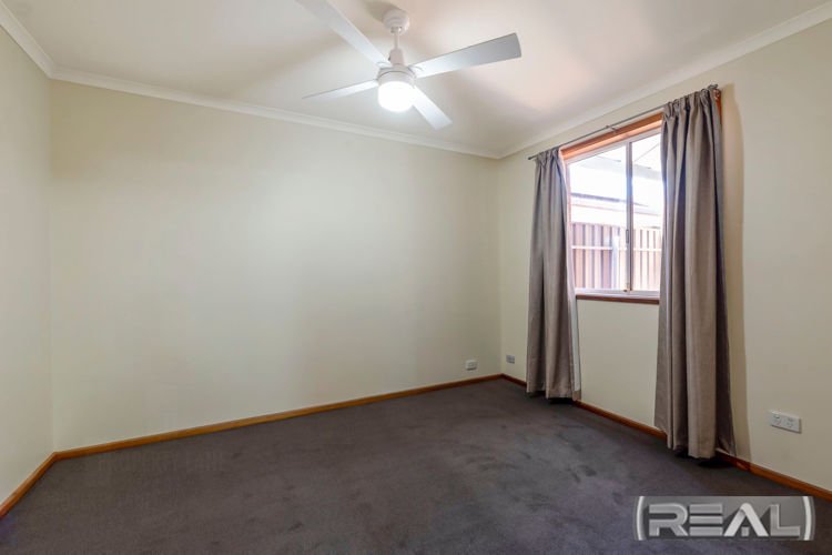 Photo - 4 Sunshine Place, Blakeview SA 5114 - Image 14