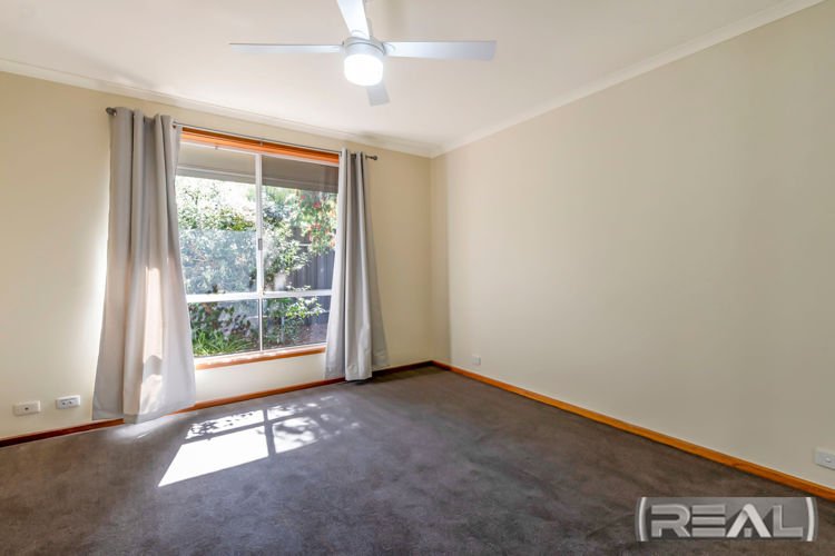 Photo - 4 Sunshine Place, Blakeview SA 5114 - Image 18