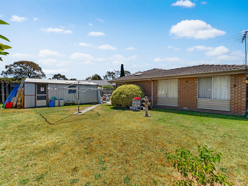 Photo - 4 Susan Court, Cranbourne VIC 3977 - Image 13