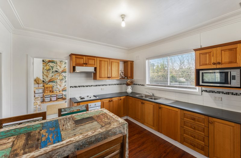 Photo - 4 Sutherland Street, Helensburgh NSW 2508 - Image 5