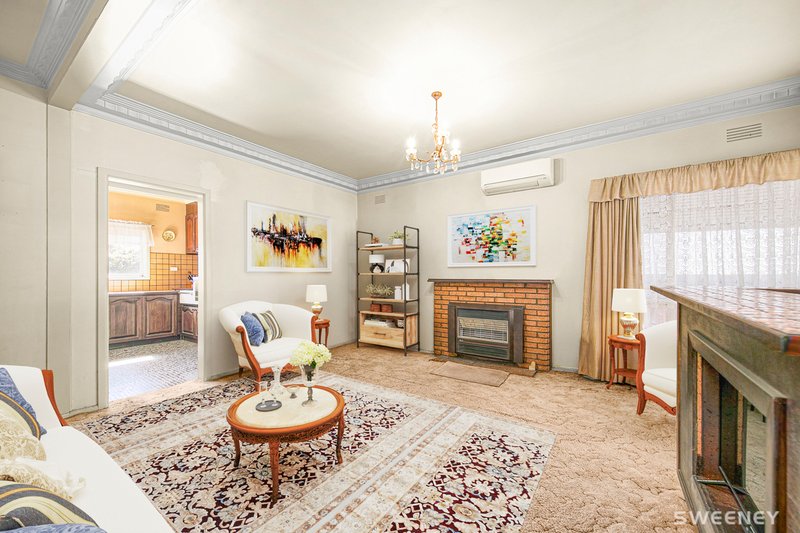 Photo - 4 Swan Court, Newport VIC 3015 - Image 4