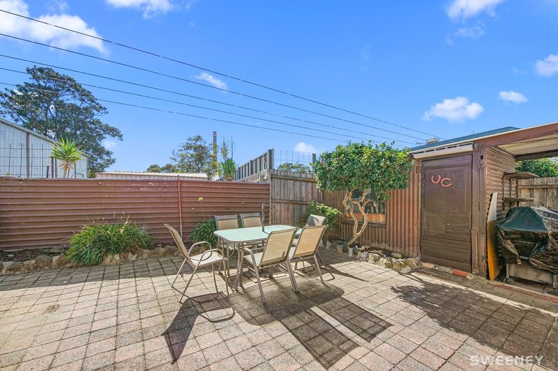 Photo - 4 Swan Court, Newport VIC 3015 - Image 10