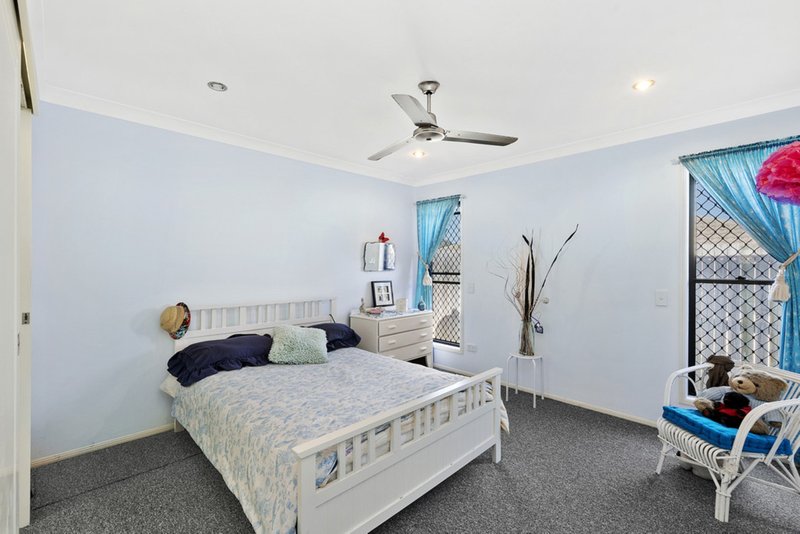 Photo - 4 Sylvia Court, Rothwell QLD 4022 - Image 4