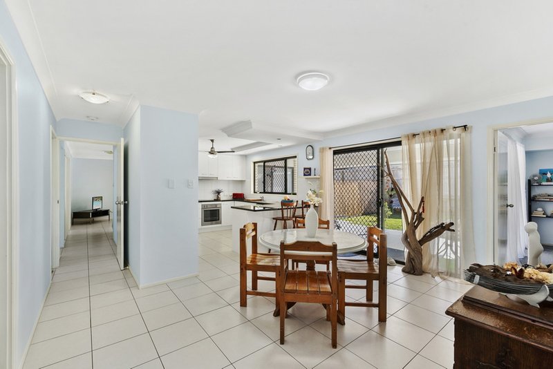 Photo - 4 Sylvia Court, Rothwell QLD 4022 - Image 5