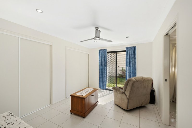 Photo - 4 Sylvia Court, Rothwell QLD 4022 - Image 10