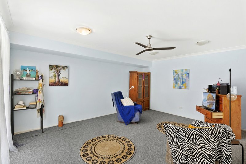 Photo - 4 Sylvia Court, Rothwell QLD 4022 - Image 11