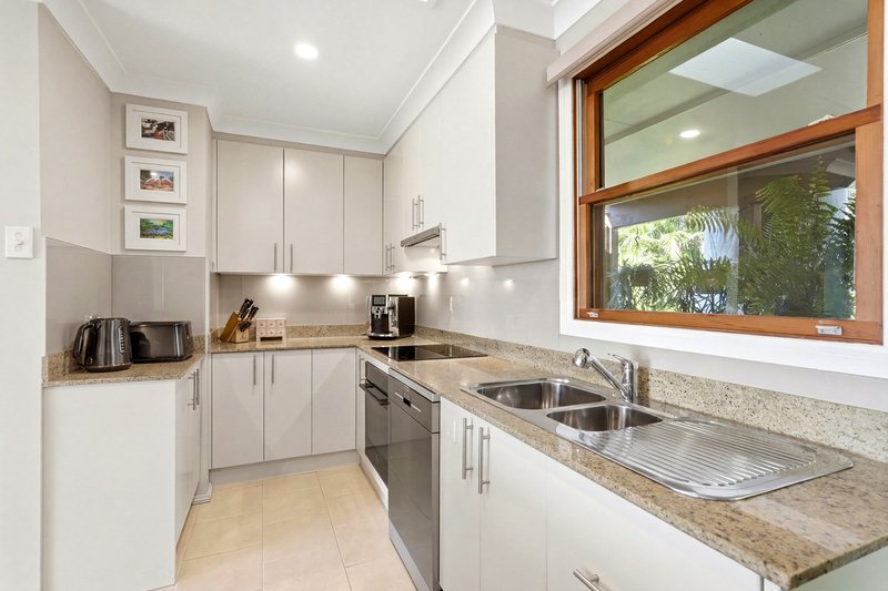 Photo - 4 Talara Avenue, Bateau Bay NSW 2261 - Image 6