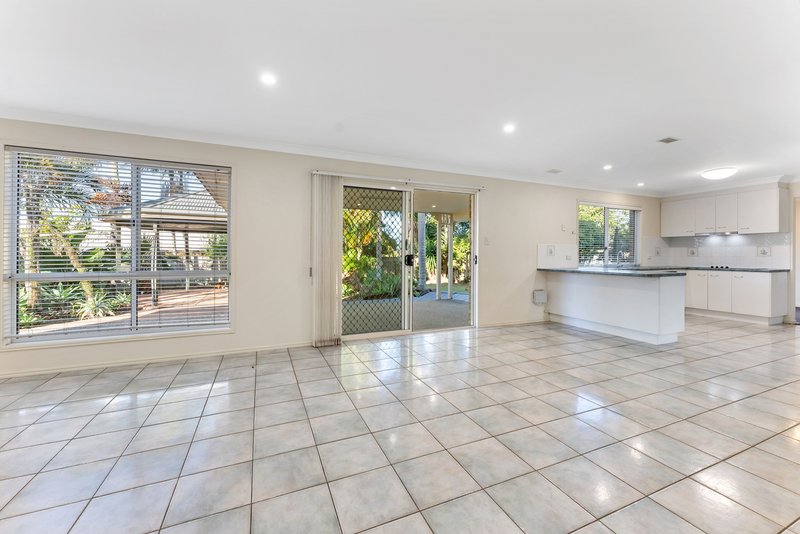 Photo - 4 Talara Way, Mango Hill QLD 4509 - Image 3