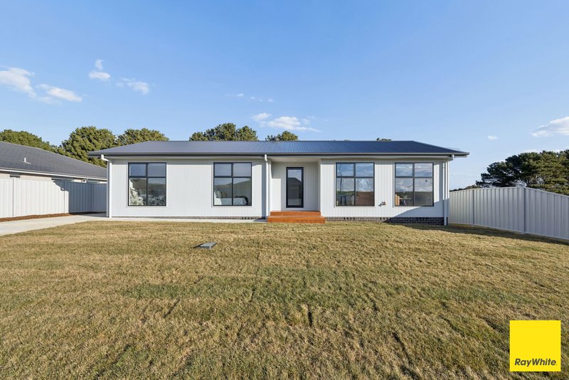 Photo - 4 Talbot Street, Bungendore NSW 2621 - Image 1