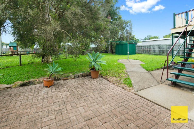 Photo - 4 Talegalla Street, Wynnum West QLD 4178 - Image 11