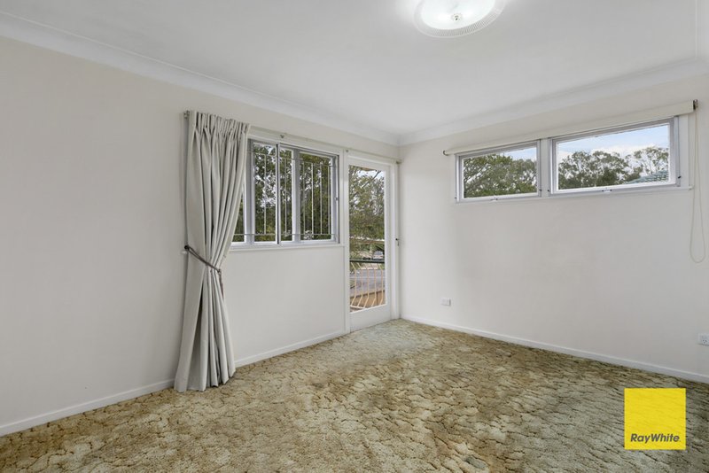 Photo - 4 Talegalla Street, Wynnum West QLD 4178 - Image 14