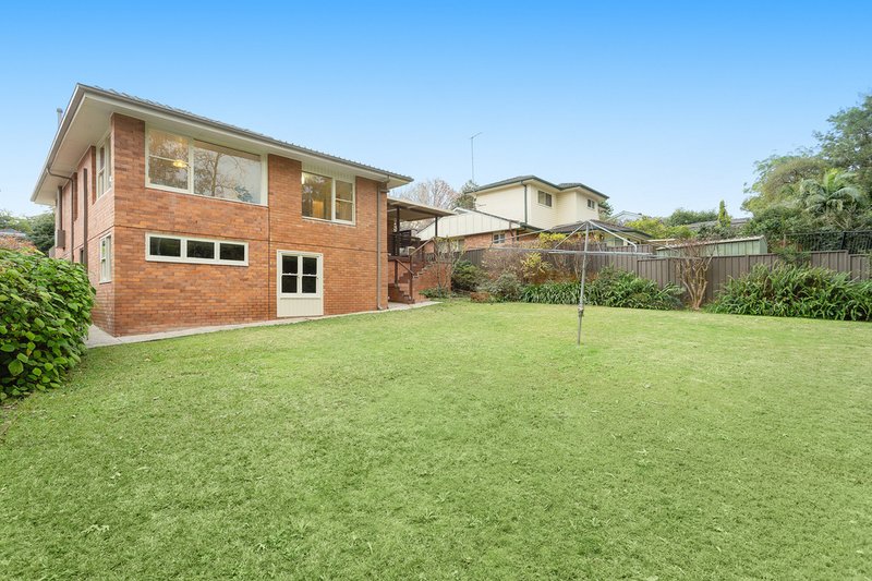 Photo - 4 Tallgums Avenue, West Pennant Hills NSW 2125 - Image 11