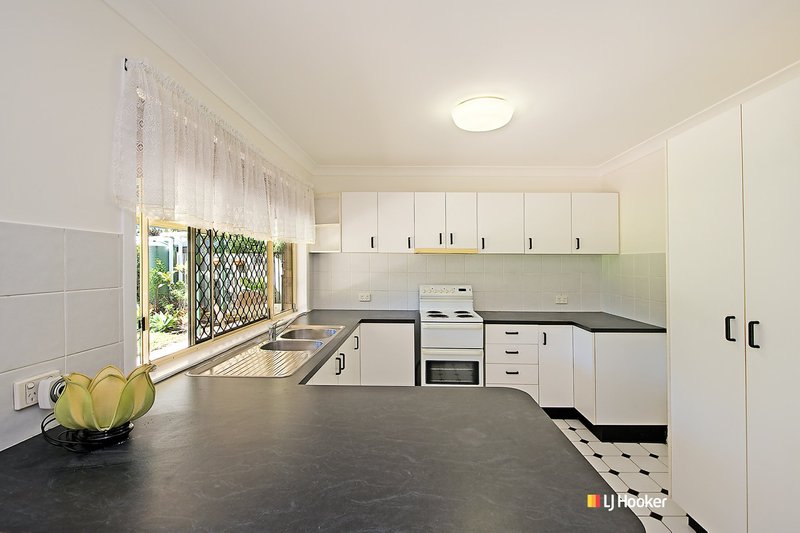 Photo - 4 Tallowwood Court, Kallangur QLD 4503 - Image 2