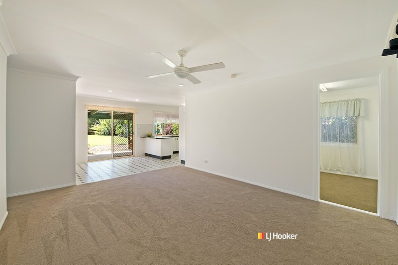 Photo - 4 Tallowwood Court, Kallangur QLD 4503 - Image 5