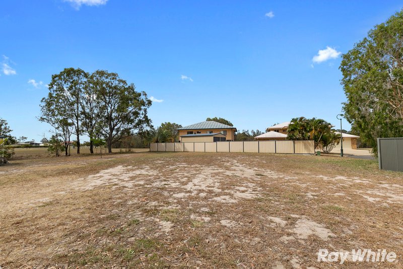 Photo - 4 Tamarind Close, Burrum Heads QLD 4659 - Image 2