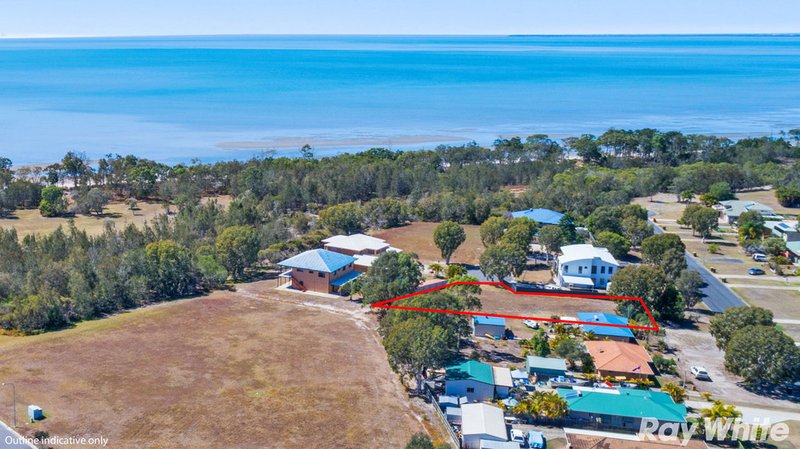 Photo - 4 Tamarind Close, Burrum Heads QLD 4659 - Image 9