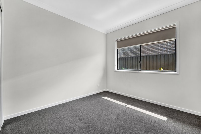 Photo - 4 Tamarind Crescent, Park Ridge QLD 4125 - Image 17