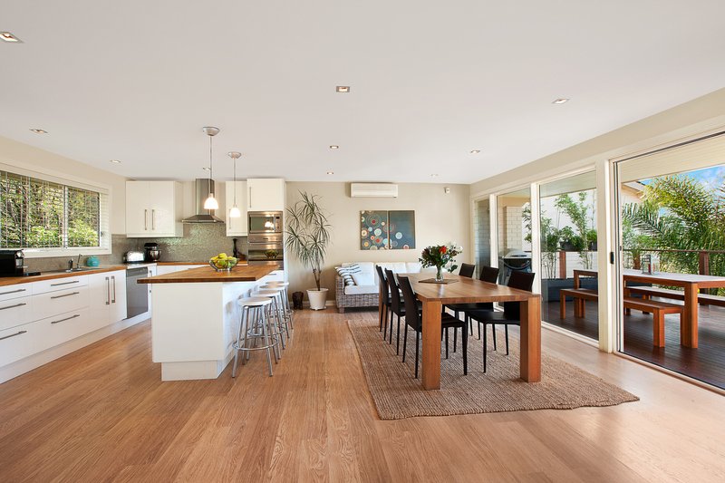 Photo - 4 Tamworth Place, Allambie Heights NSW 2100 - Image 2