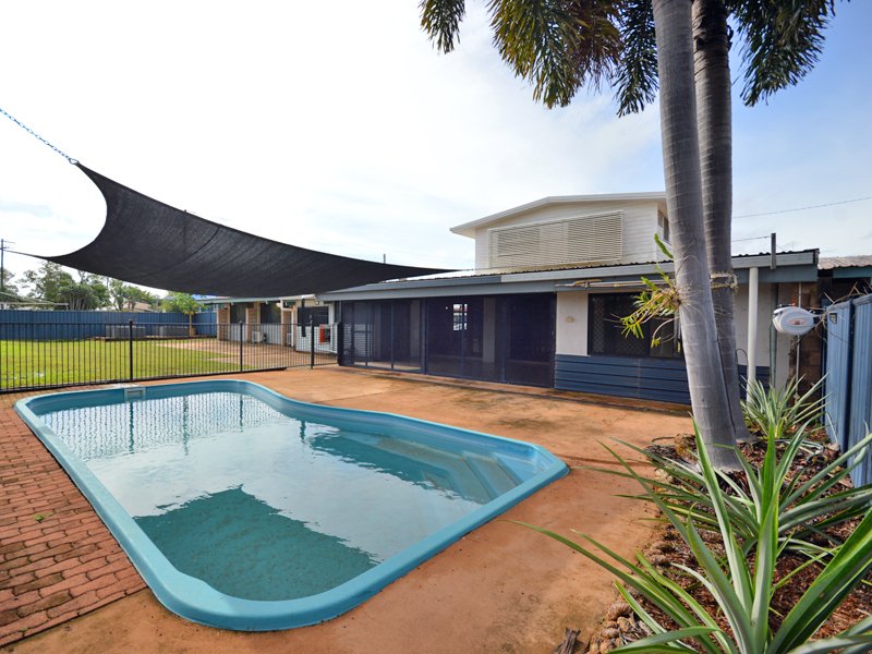 Photo - 4 Tarquin Court, Rocky Point QLD 4874 - Image 9