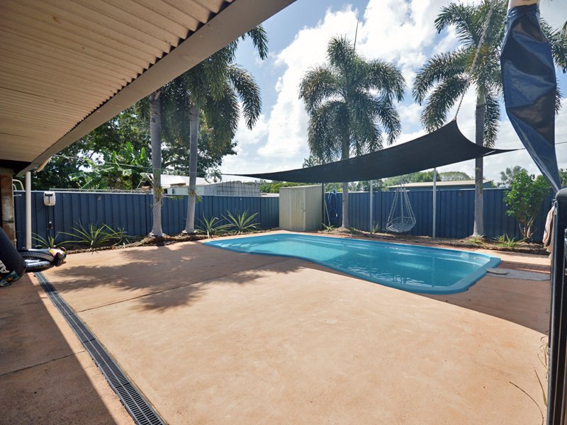 Photo - 4 Tarquin Court, Rocky Point QLD 4874 - Image 13