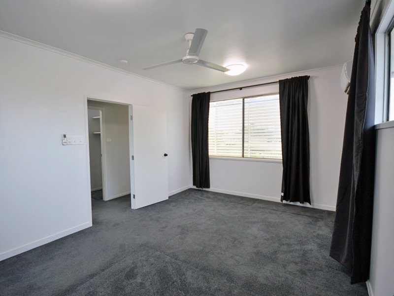 Photo - 4 Tarquin Court, Rocky Point QLD 4874 - Image 16