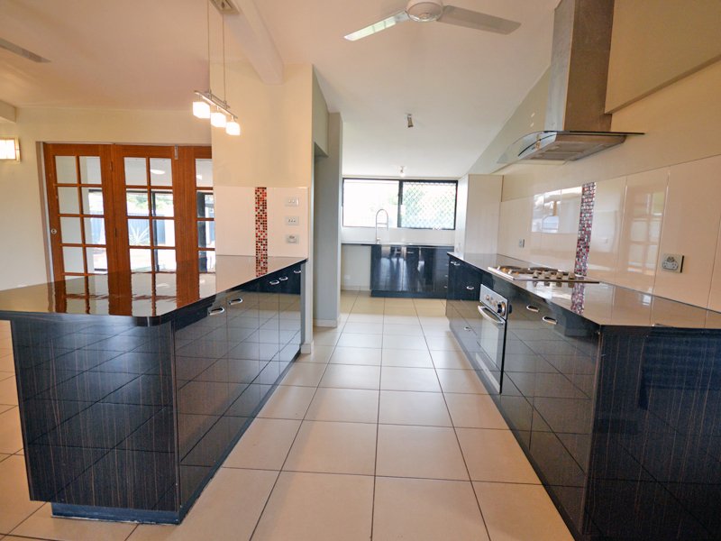 Photo - 4 Tarquin Court, Rocky Point QLD 4874 - Image 26