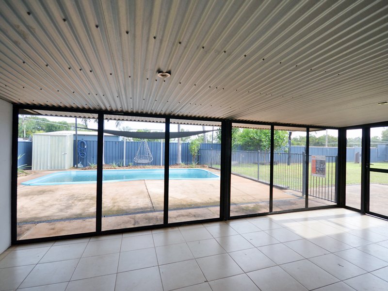 Photo - 4 Tarquin Court, Rocky Point QLD 4874 - Image 35