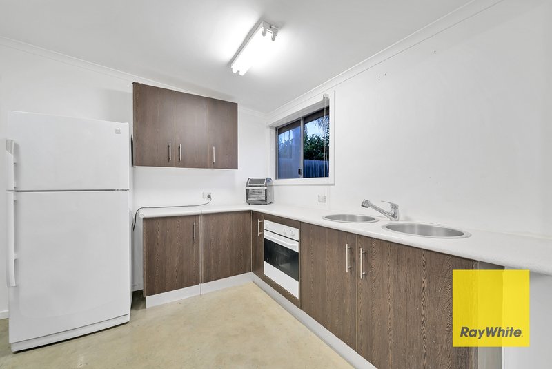 Photo - 4 Tasman Place, Wyndham Vale VIC 3024 - Image 16