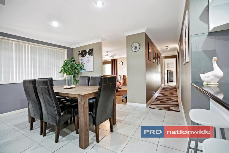 Photo - 4 Tattersall Place, Emu Plains NSW 2750 - Image 4