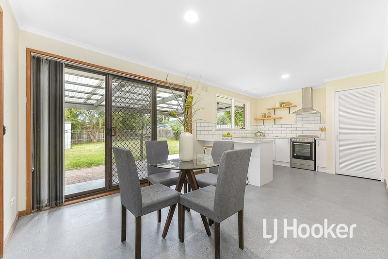 Photo - 4 Tatterson Street, Hampton Park VIC 3976 - Image 5